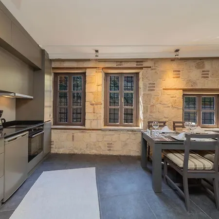 Apartment Modern And Fully Furnished Flat In Antalya