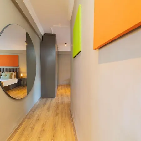 Modern And Fully Furnished Flat In Antalya