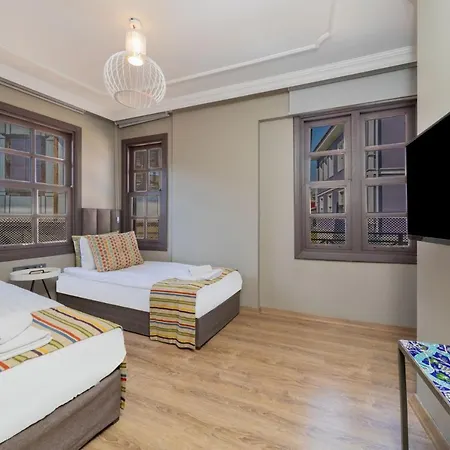 Apartment Modern And Fully Furnished Flat In *